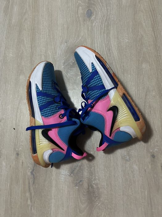 Nike adidasi baschet