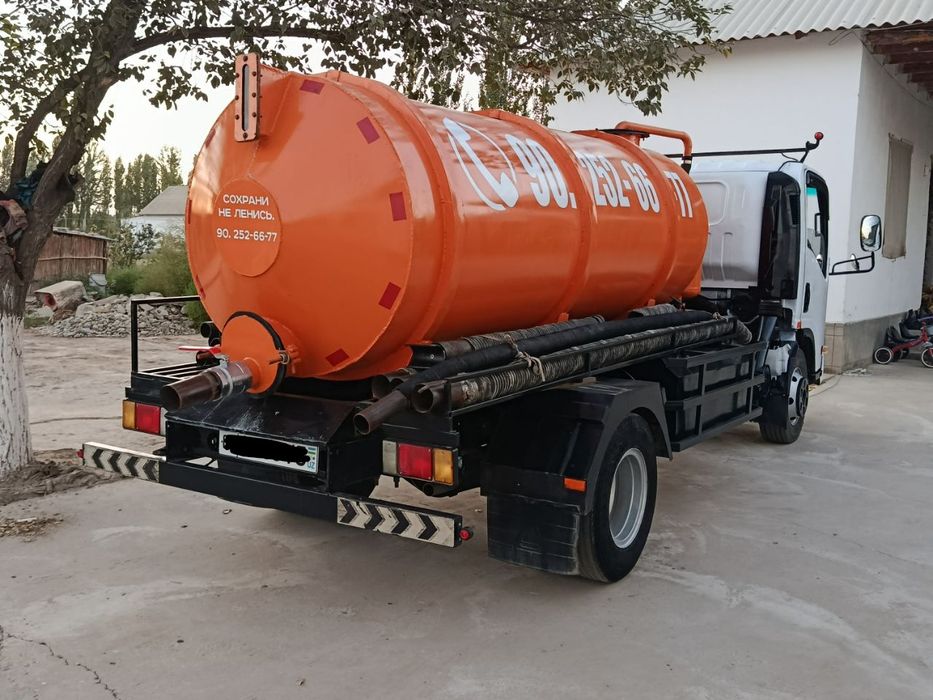 Ассенизатор ( гавновоз) сотилади.