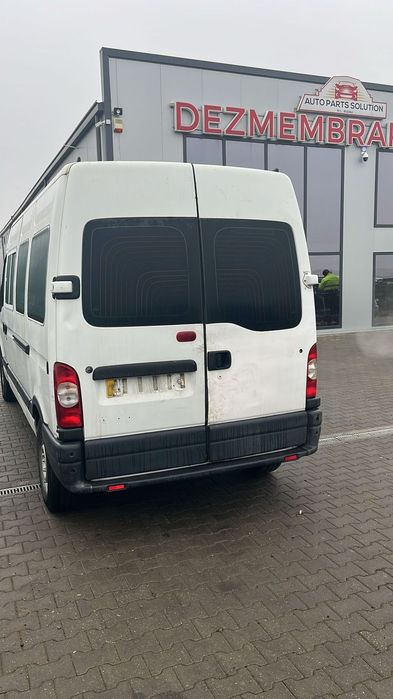 Dezmembram Renault Master 2.5 diesel din 2010