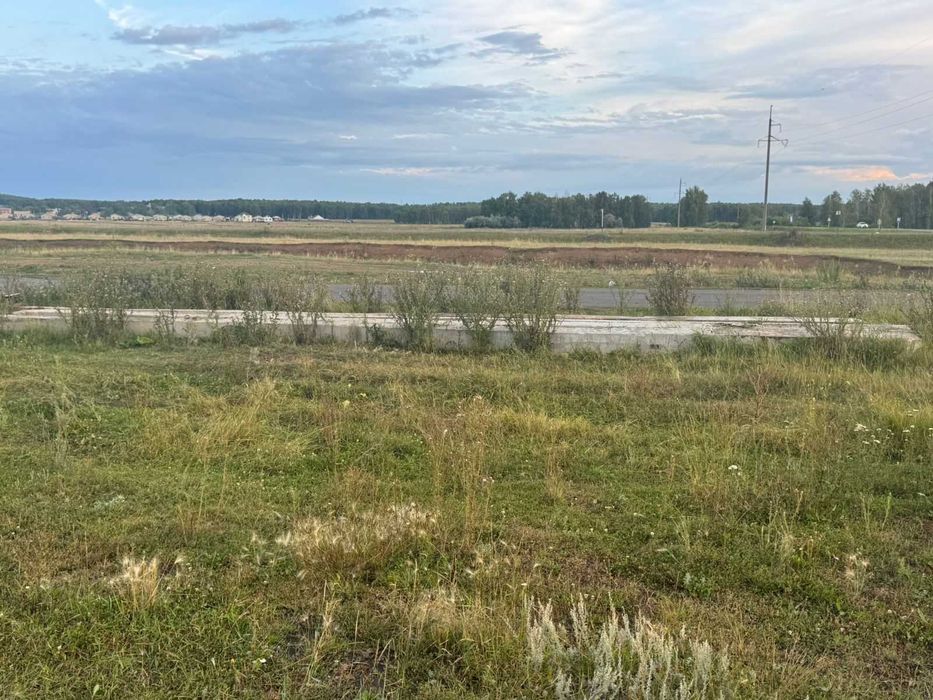 Продаются четыре бетонные опоры