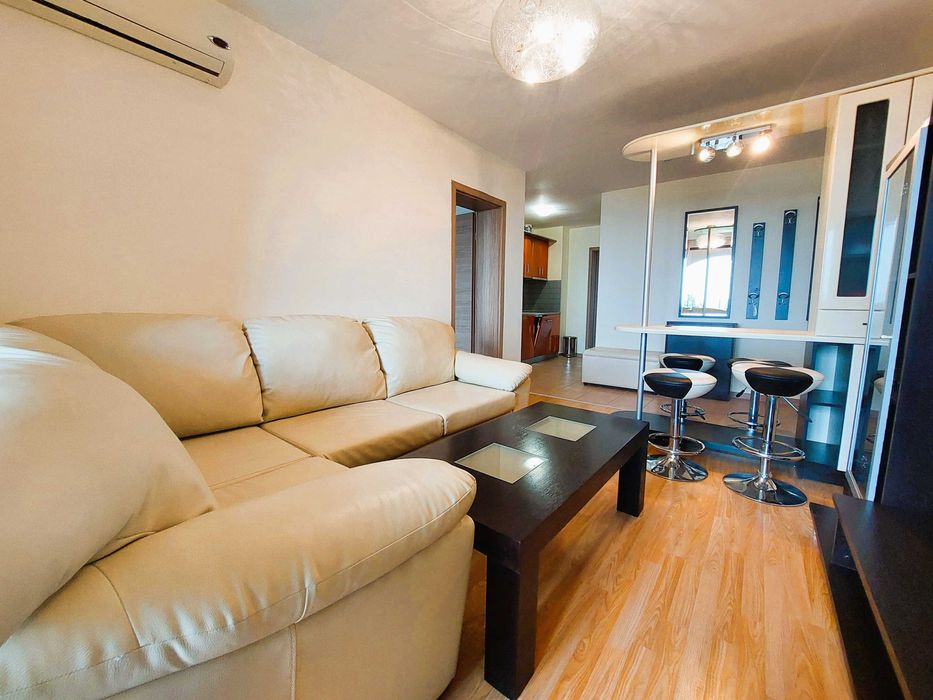 Продава се Тристаен апартамент в к.к. Слънчев бряг - 100 кв.м за 1180 €/кв.м - Снимка #2