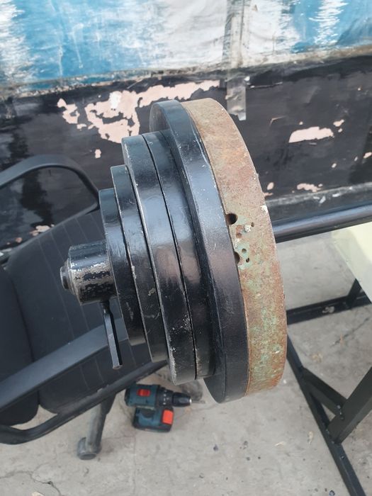 лежак со штангой 100 кг