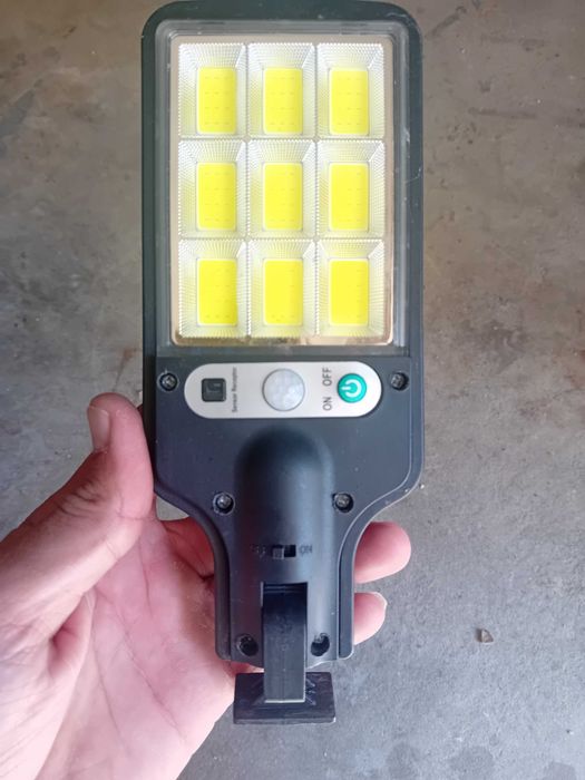 Лед соларна лампа