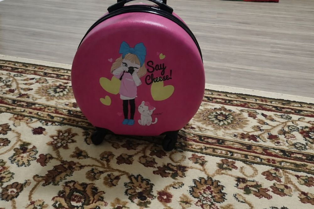 Чемоданы детские