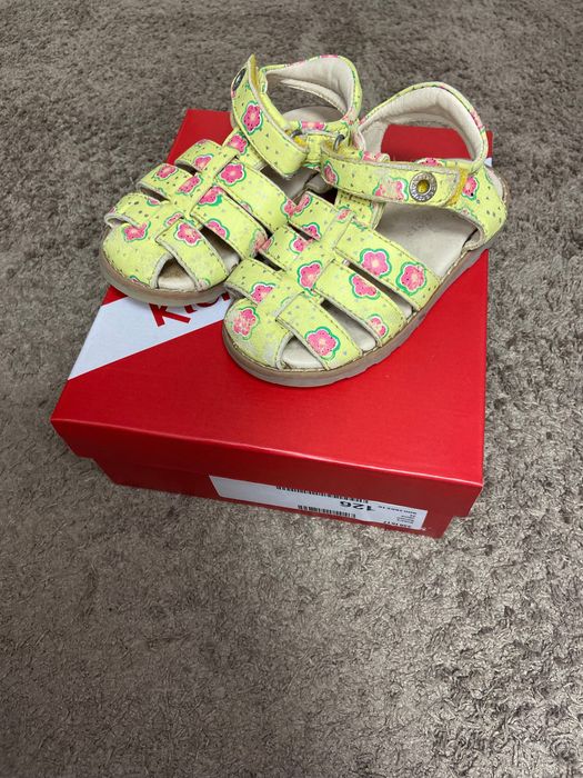 Детски обувки за момиче