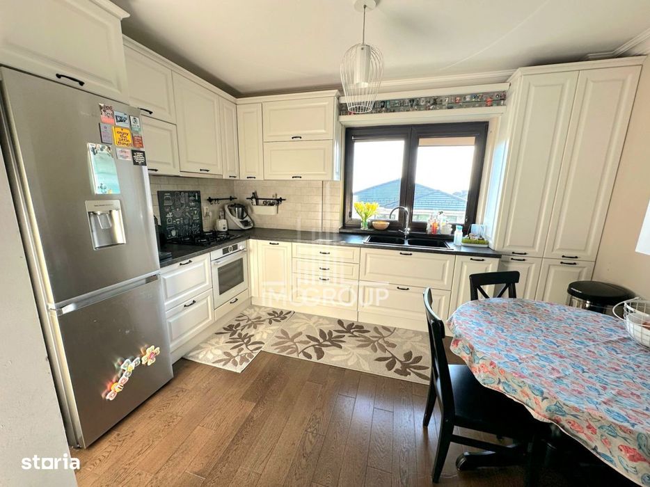 Apartament modern cu 3 camere de inchiriat | Europa | 77 mp | 2 parcar