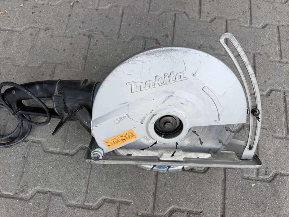 Машина за рязане Makita 4114S