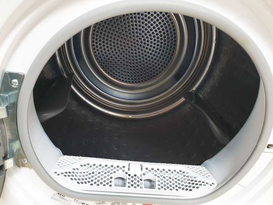 AEG Lavatherm Сушилня с Термопомпа 12м Гаранция
