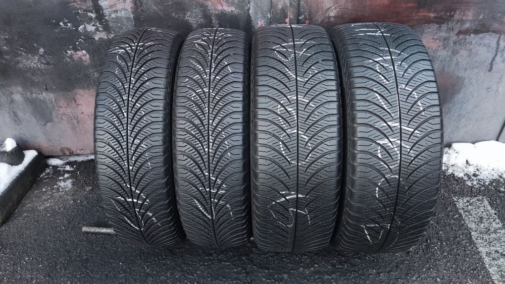 пакет всесезонни гуми 165/65/15 и 185/60/15 GoodYear 4 Season, Smart