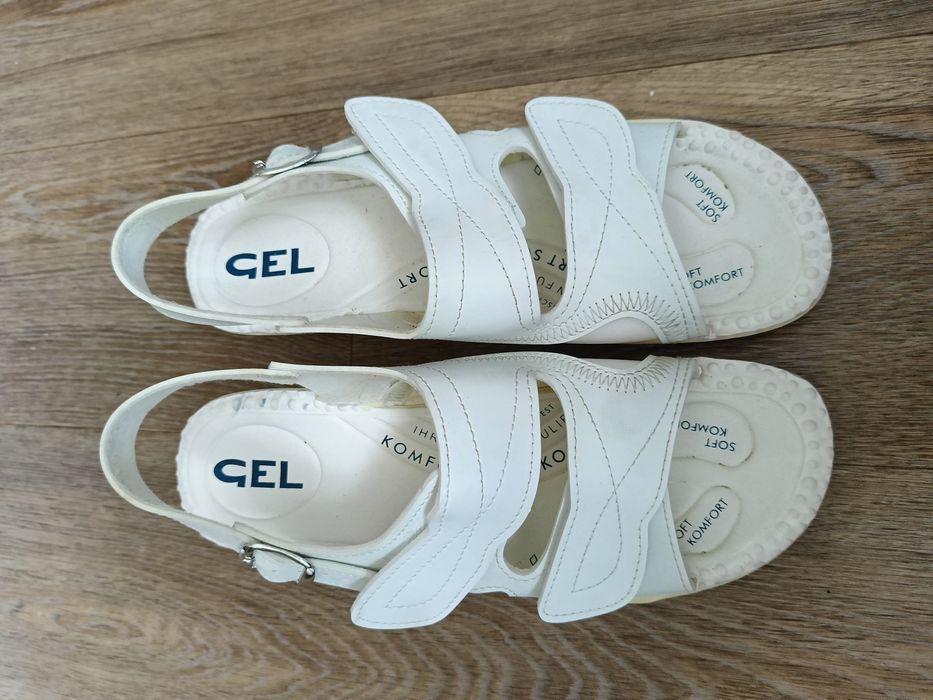 Обувь летняя 41 42  размера