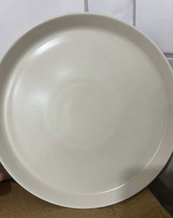 Нови Чаши и чинии