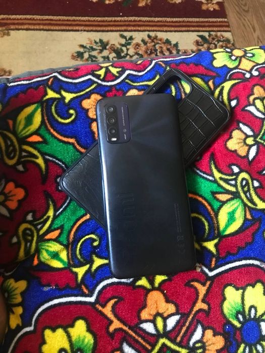 REDMI 9 T. 128 XOTIRA. 4+2 RAM 6000 mAh batareya ishlash ideal aybi yo