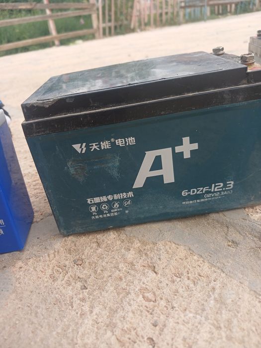 Акумулятор 12v скутерге