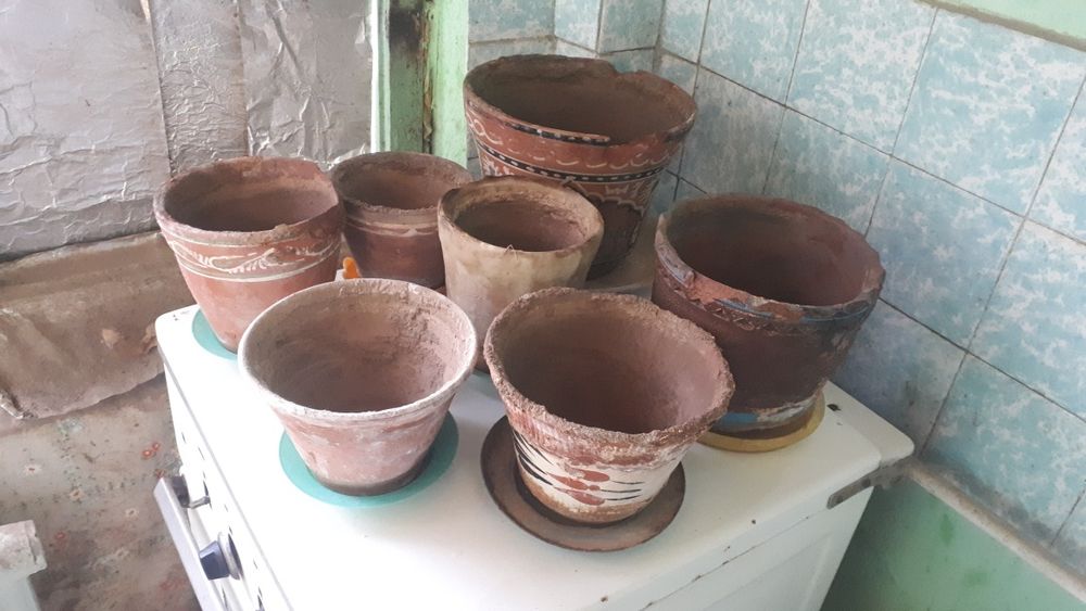 Продам цветочные горшки керамические