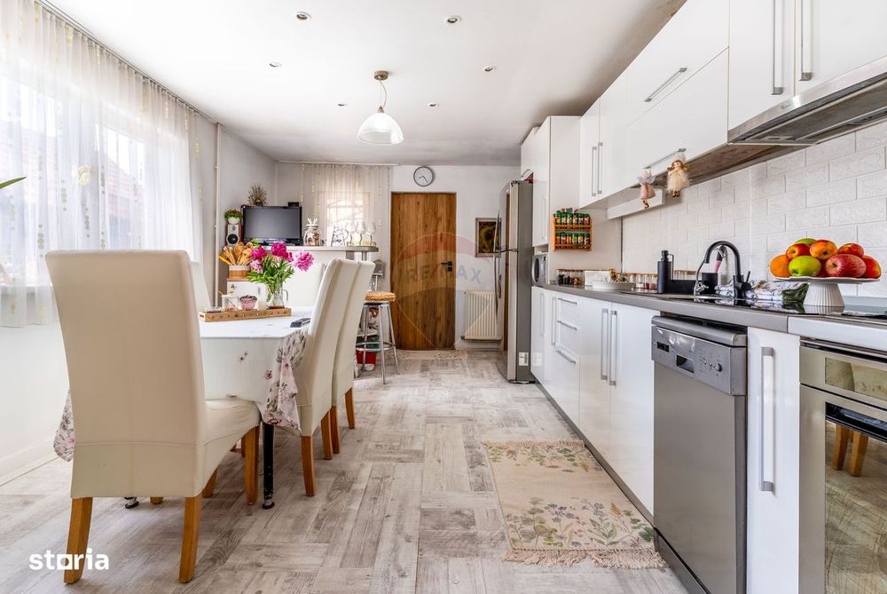 Casa individuala | 4 camere | 470 mp teren | Avram Iancu, Floresti