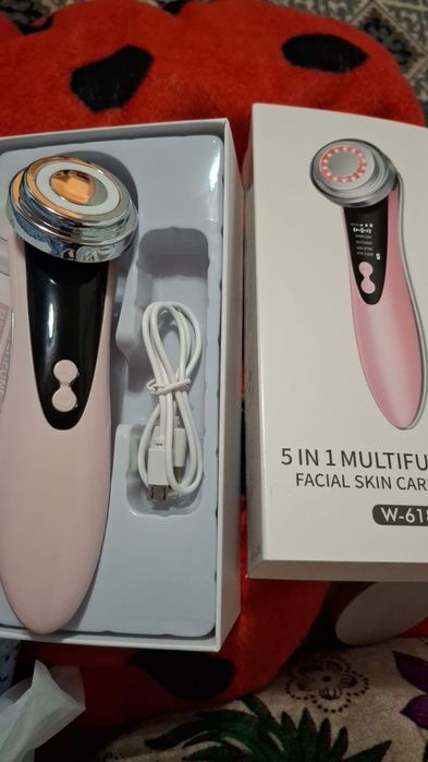 Массажер для лица