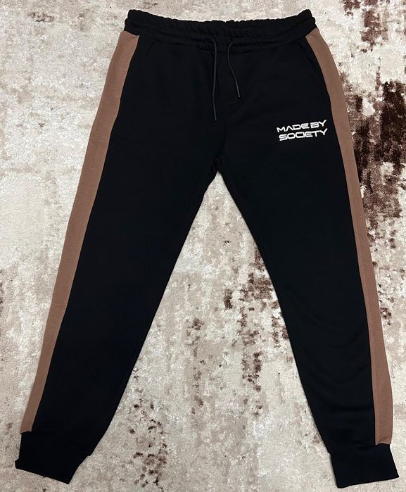 Vând compleu nou de bărbați Made by Society