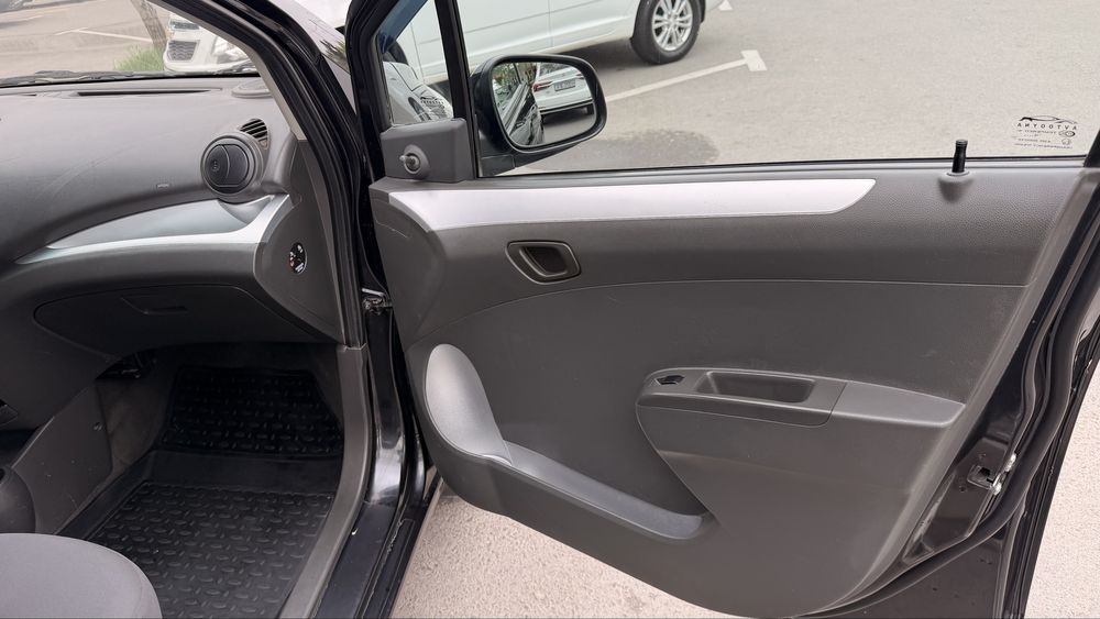 Spark sotiladi 2012 yil Aftamat zavod 185000 km