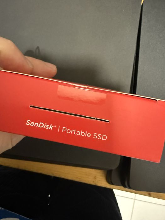 SSD extern SanDisk 2TB – până la 800 MB/s – original