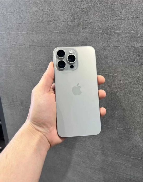 iPhone 15 Pro Max, Dual SIM