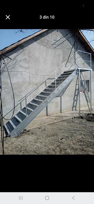 Scări metalice la comandă