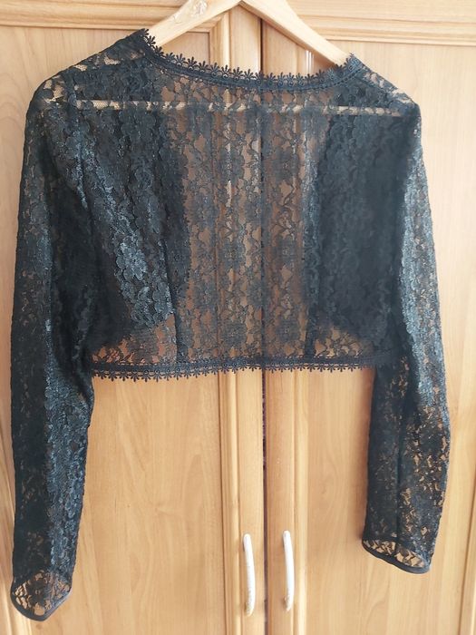 Bolero damă elegant din dantela.