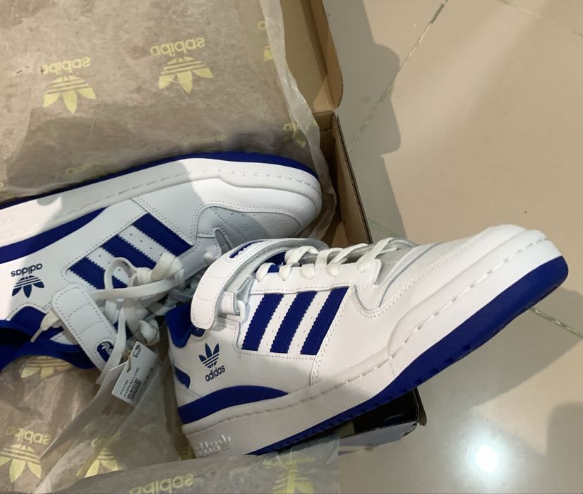 Маратонки Adidas 44