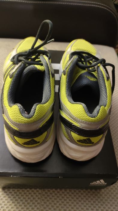 Маратонки Adidas N 42 (40)