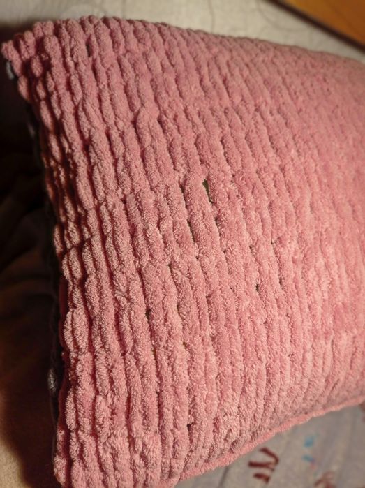 Продам декоративные диванные подушки ручной работы на молнии