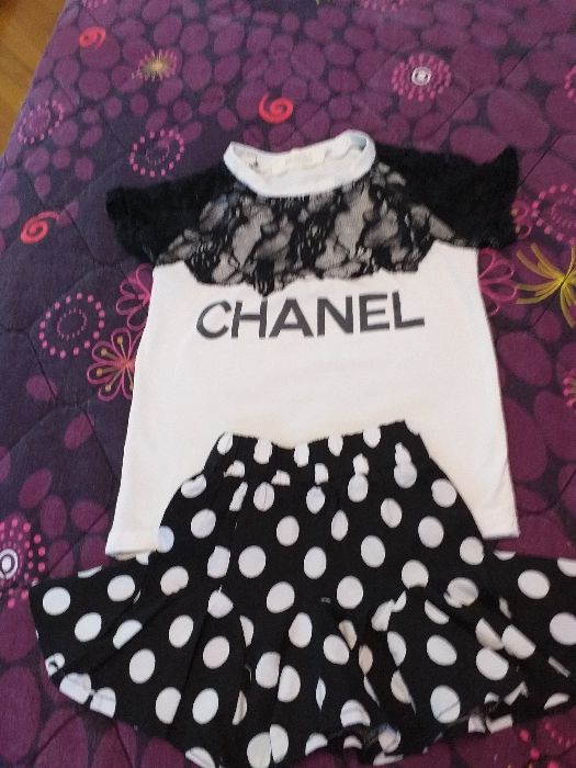 Много фирмени комплекти всеки а цена 25-30лв.