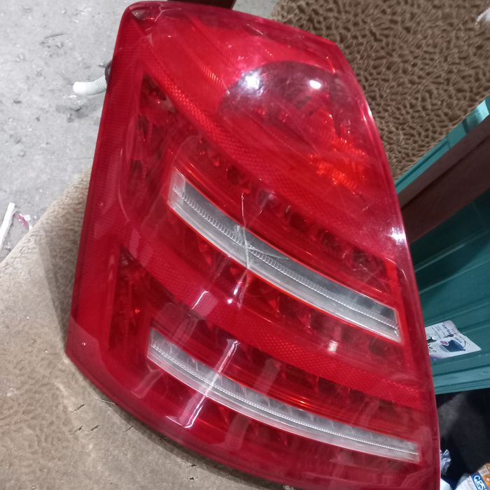 Продаю запчасти на мерс 221