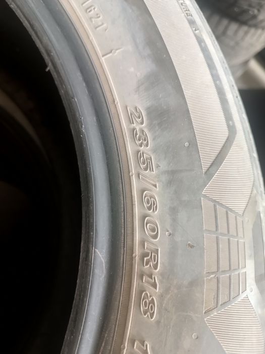 Продам шины 235/60/18