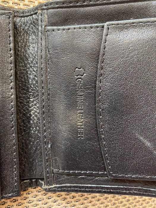 Черно мъжко портмоне Hugo boss