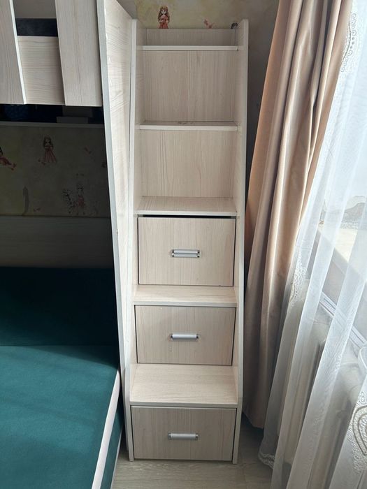 Кровать двухъярусная