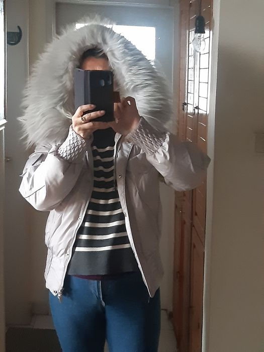 Пухено яке с качулка с великолепна качулка