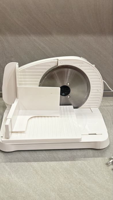 Електрически нож SENCOR SFS 1000WH БЯЛ, 100 W