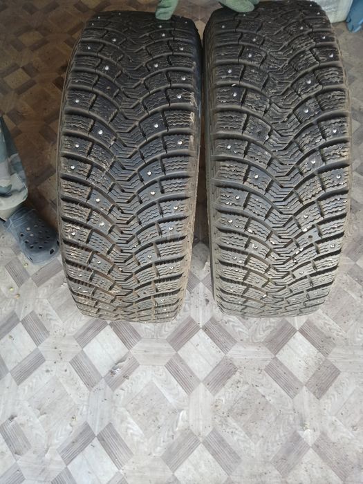 Покрышки 2 штуки