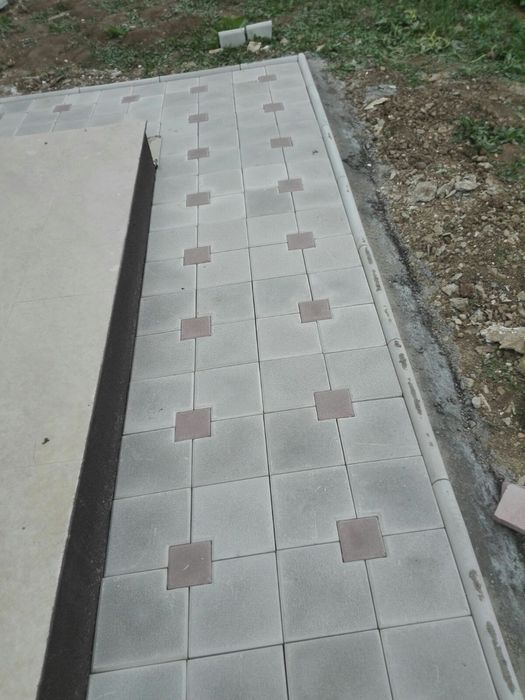 Pavele si Pavaje Productie si Montaj diferite modele si culori