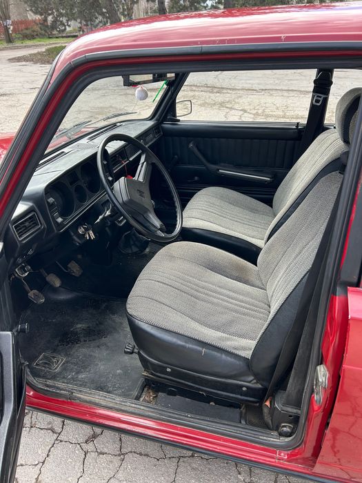 Lada  ВАЗ 2105 1300