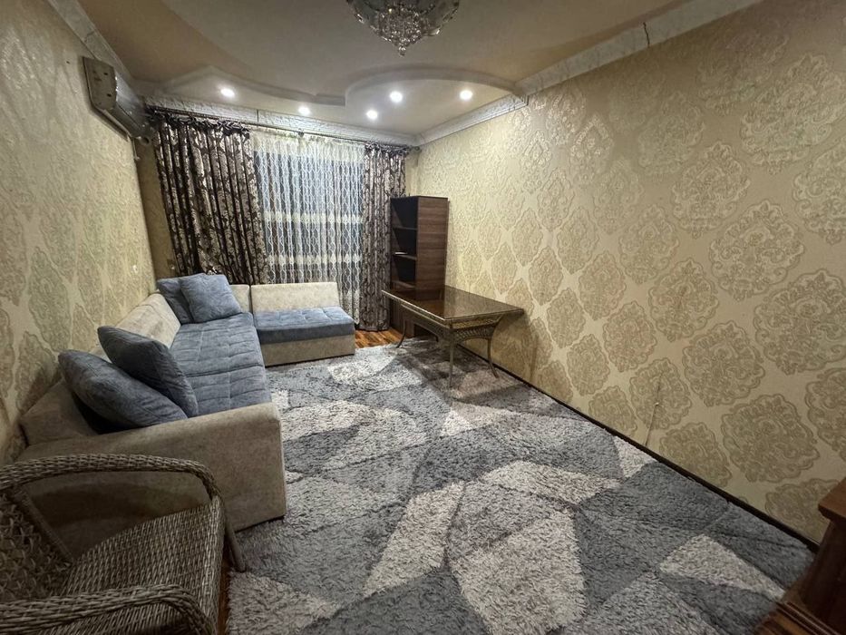 Юнусабад 19 - 2/2/5 с мебелью и техникой