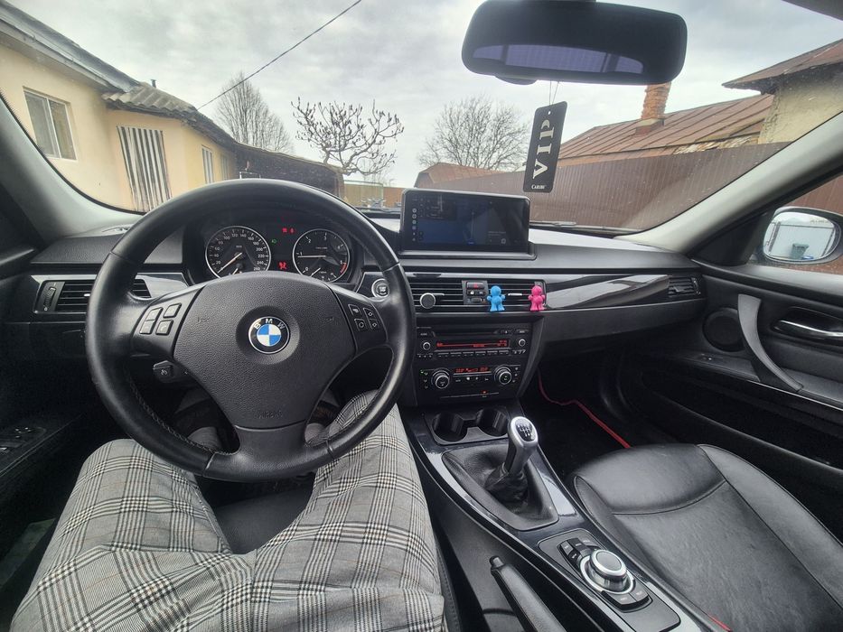 Bmw seria 3 e91 an 2011