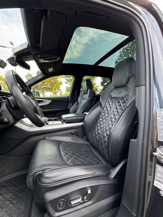 Audi Q7 model 2021, 98k km impecabil