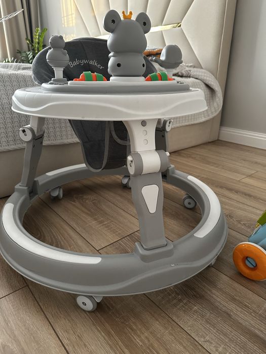 Продам детские ходунки