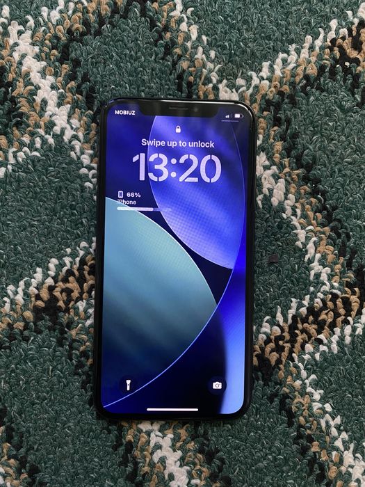 iPhone X sotiladi srochna