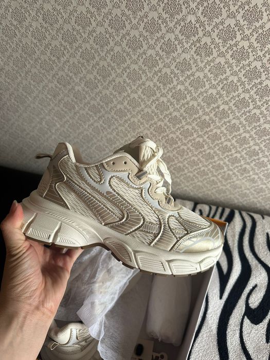 Продам обувь женскую