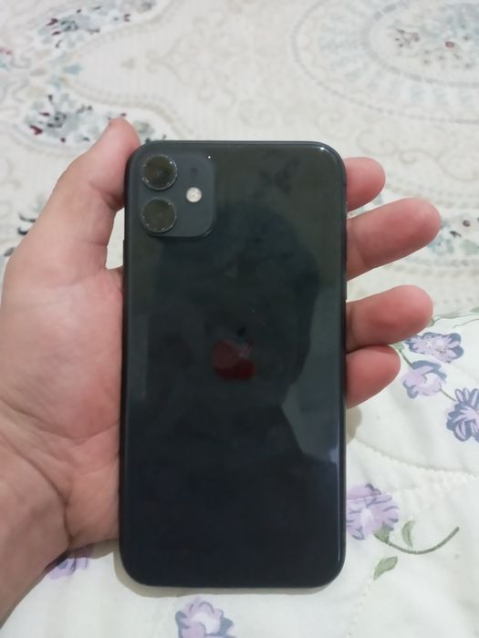 Продам Айфон 11 64гб