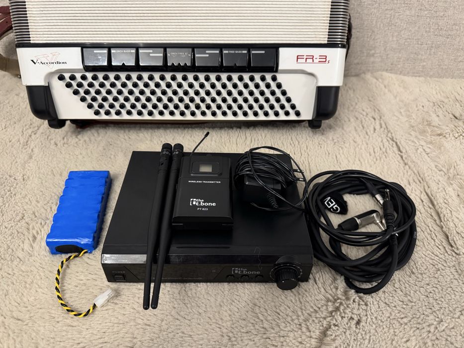 Roland Fr3S, cu wireless !!!