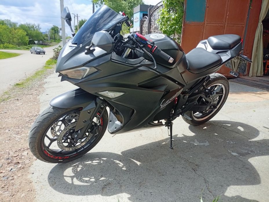 Продам электробайк YAMAHA R3