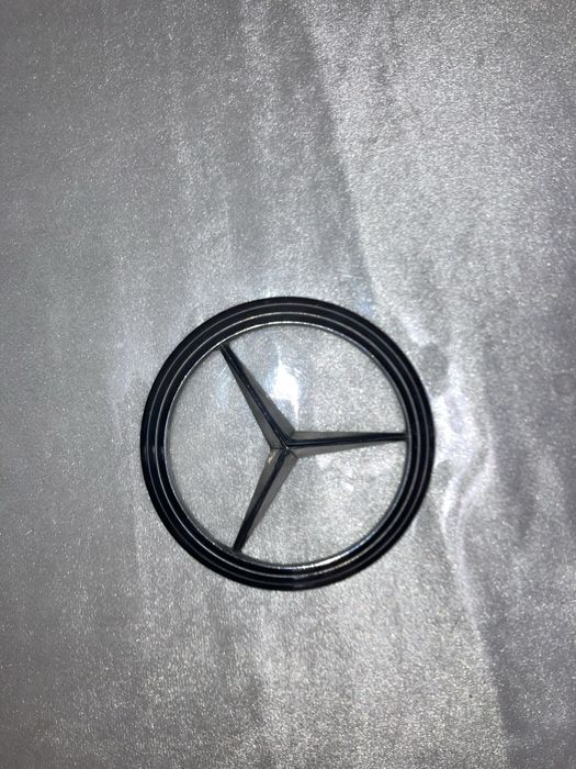 Оригинал эмблема Mersedes benz 210