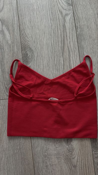 Четири женски потника Subdued и Zara